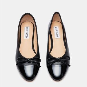 Steve Madden Black Leather Ballet Flats with Patent Toe Detail